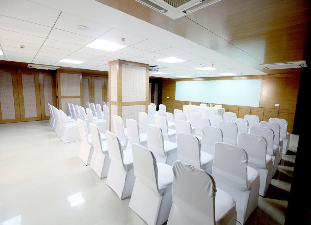 Vinstar Serviced Apartments Хинджавади Экстерьер фото